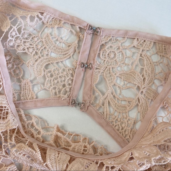 NWT Lulu’s Blush Pink Lace Open Back Party Dress - Picture 6 of 10